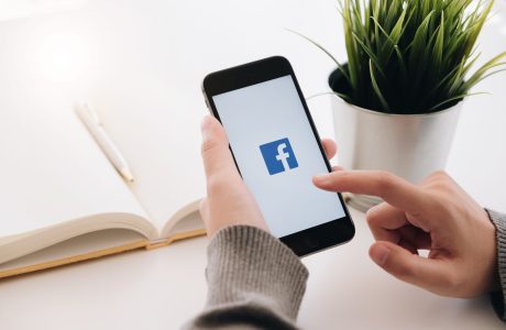 quét mã qr code kết bạn trên facebook